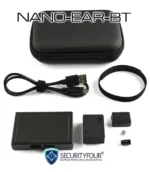 Contenuto completo della confezione con auricolare nano, microfono wireless, custodia di ricarica, cavi e accessori di fissaggio