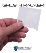 Primo piano del mini localizzatore GPS senza SIM invisibile per il tracciamento discreto