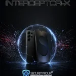 Smartphone SecurityFour INTERCEPTOR-X protetto da uno scudo digitale contro spyware, codice malevolo e intercettazioni